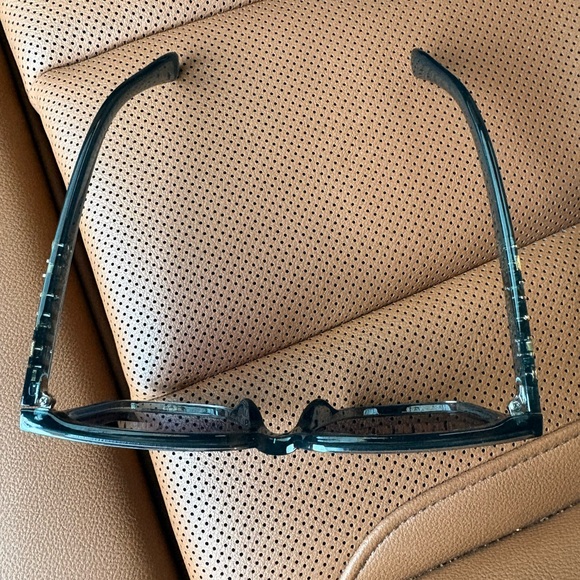 CHANEL Black and Gold Sunglasses - Picture 7 of 12